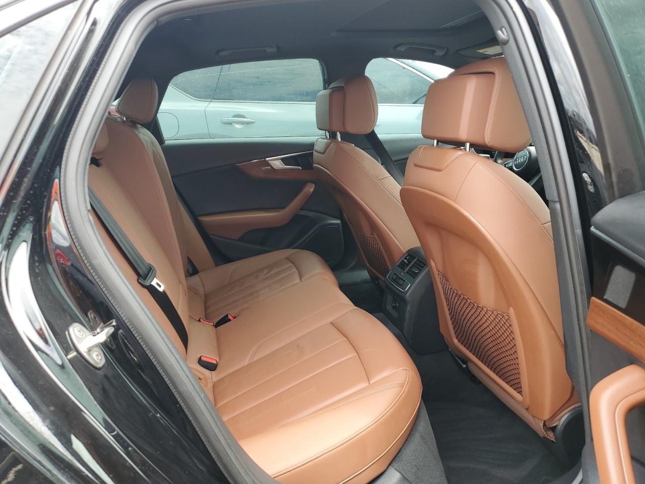 WAUABAF42NN006288 2022 Audi A4 Premium 40