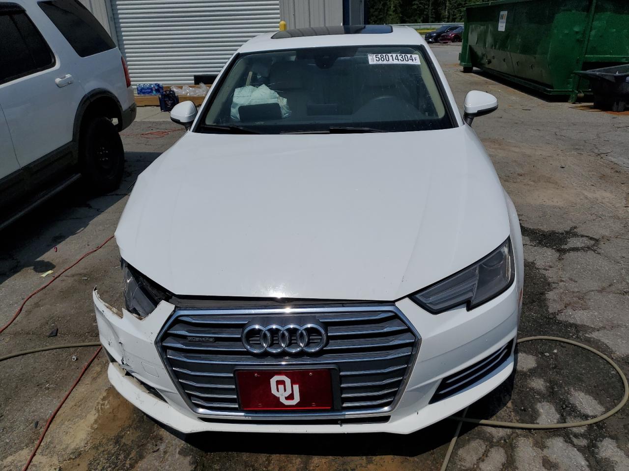 2017 Audi A4 Premium vin: WAUANAF45HN028524