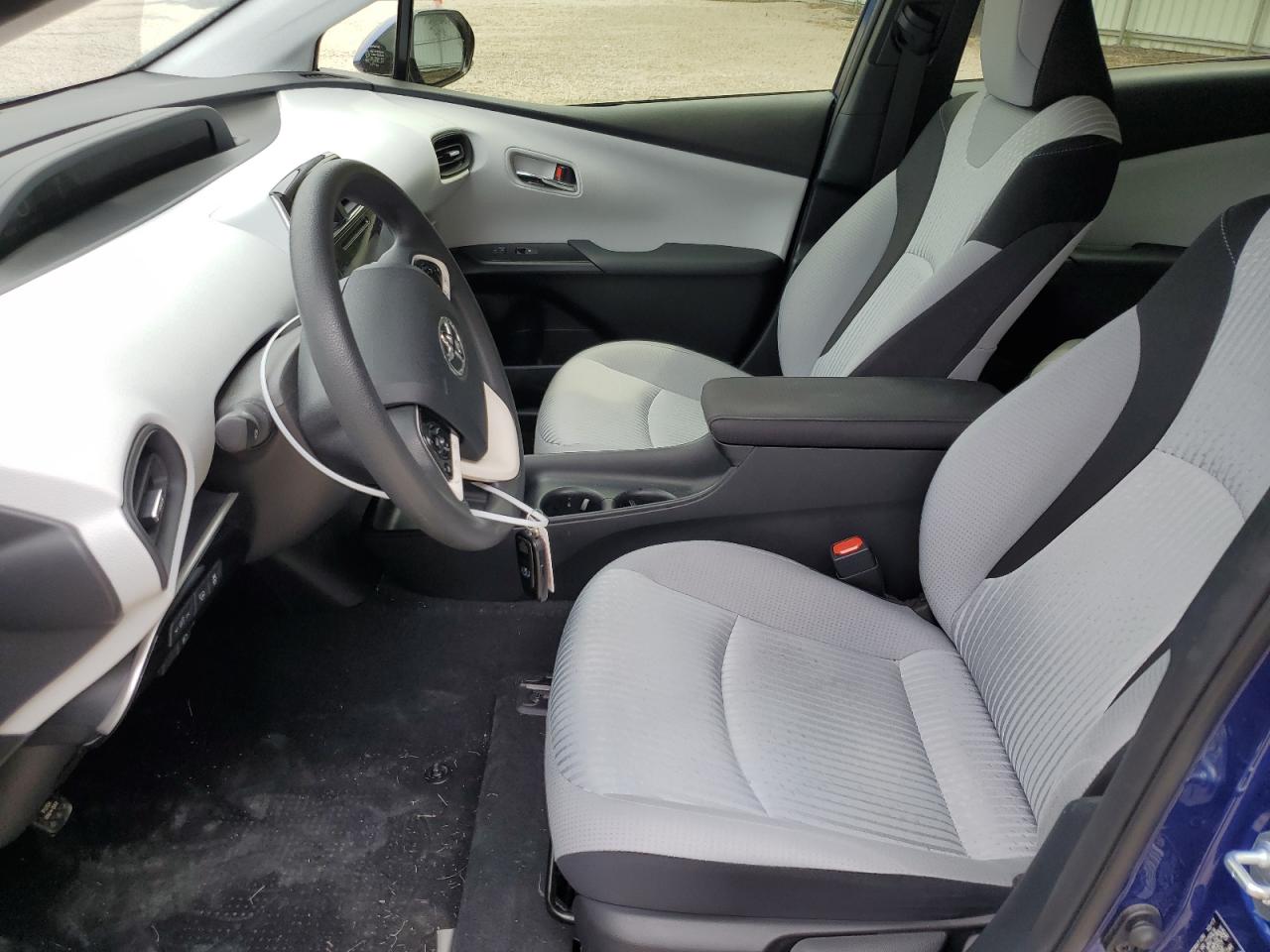 JTDKBRFU9H3579601 2017 Toyota Prius