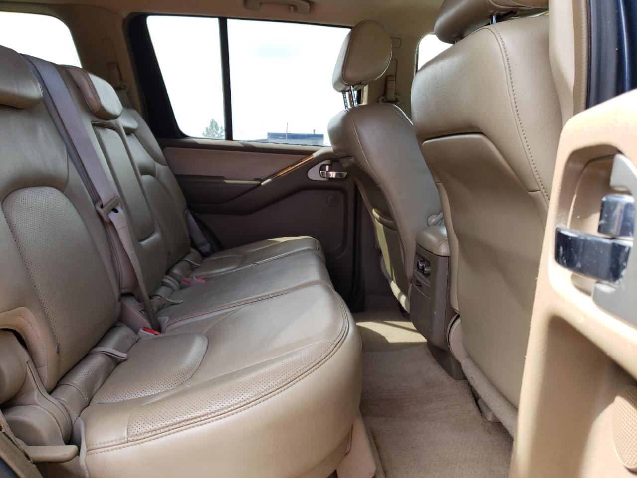 5N1AR18W67C634989 2007 Nissan Pathfinder Le