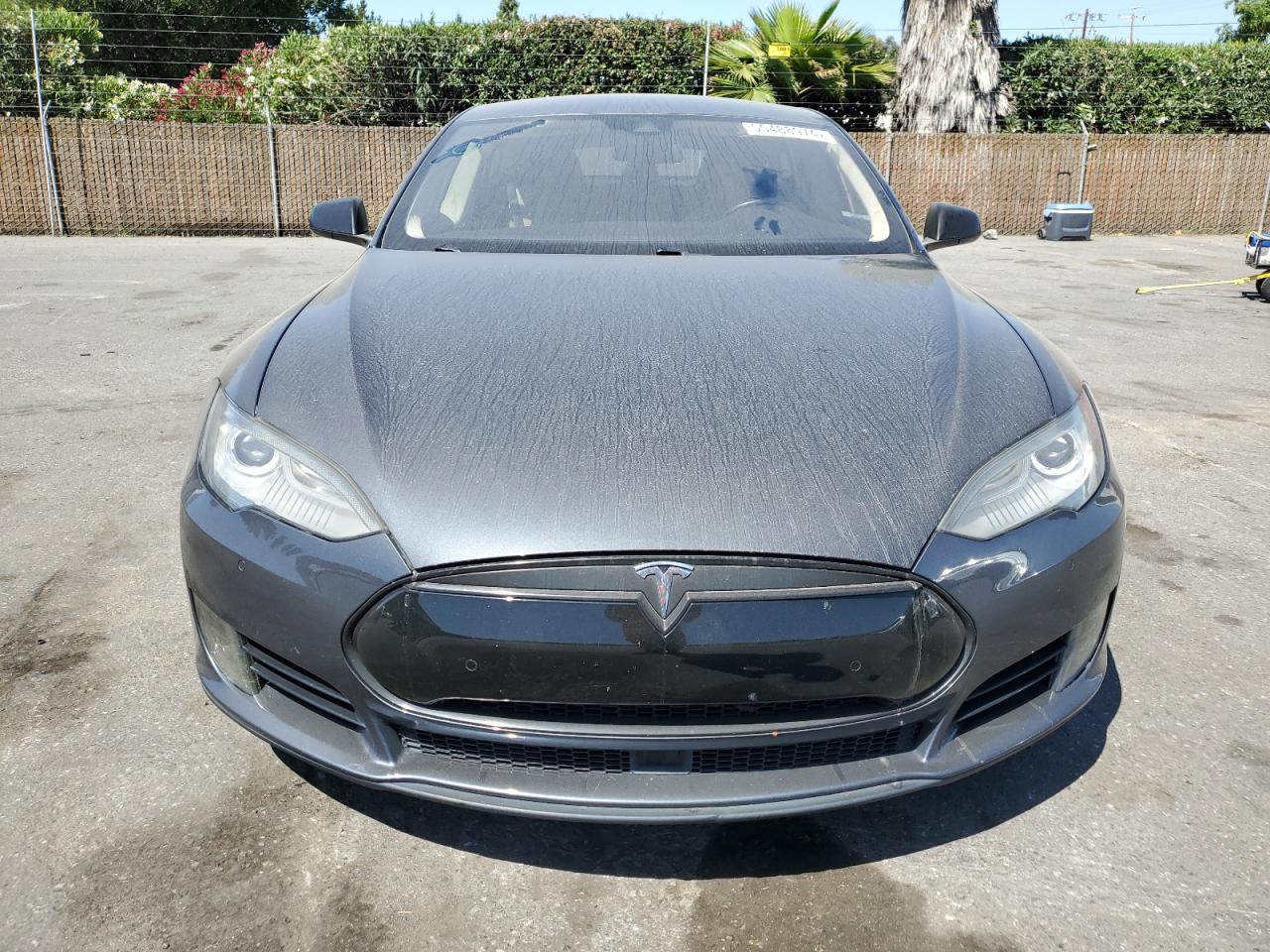 5YJSA1E13GF128323 2016 Tesla Model S