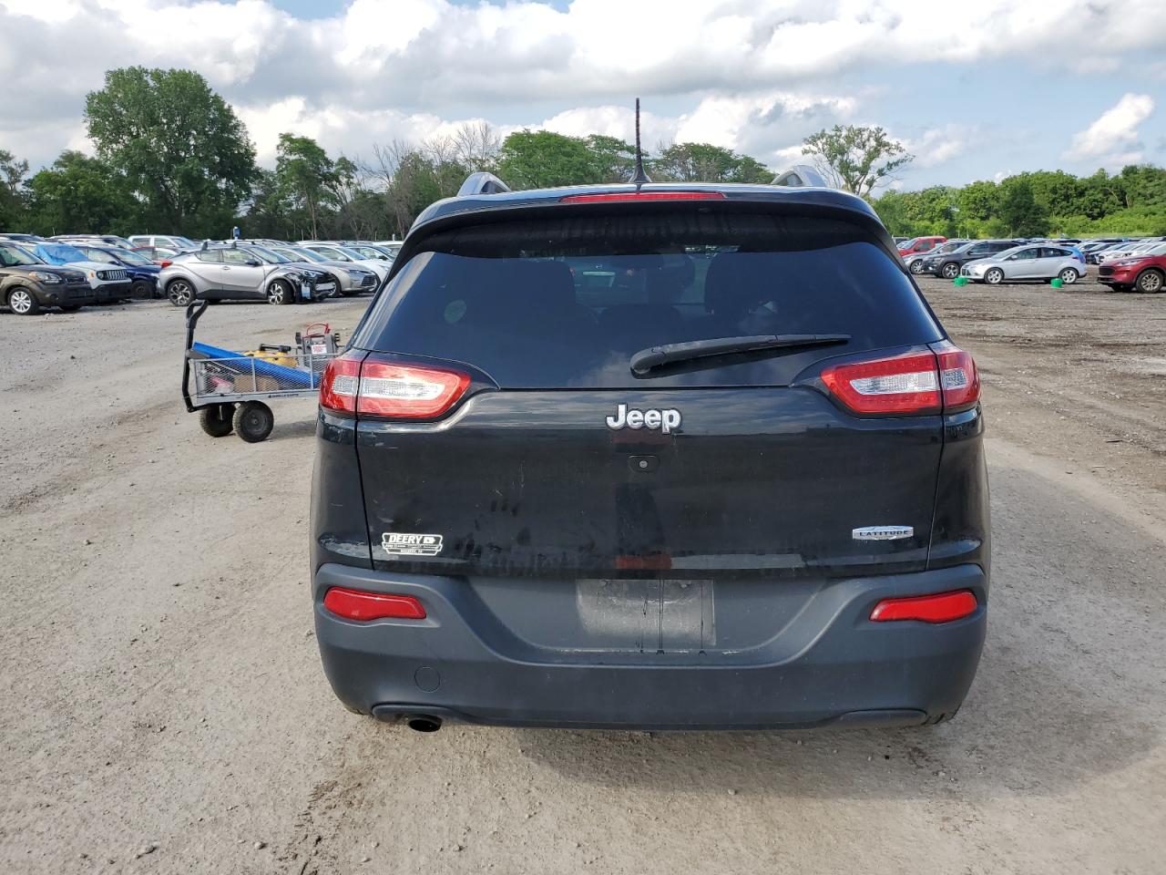1C4PJLCB1HW514412 2017 Jeep Cherokee Latitude