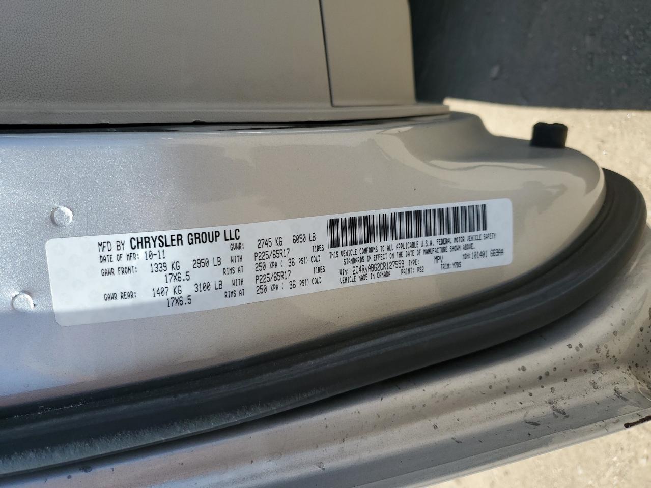 2C4RVABG2CR127559 2012 Volkswagen Routan Se