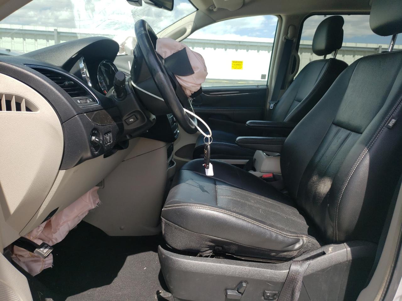 2C4RC1CG7CR307821 2012 Chrysler Town & Country Touring L