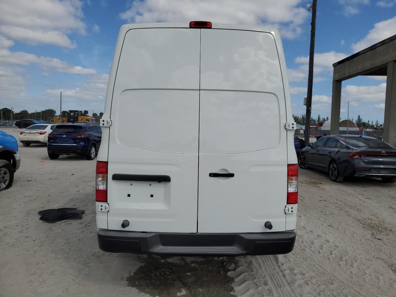 1N6BF0LY1MN805326 2021 Nissan Nv 2500 S