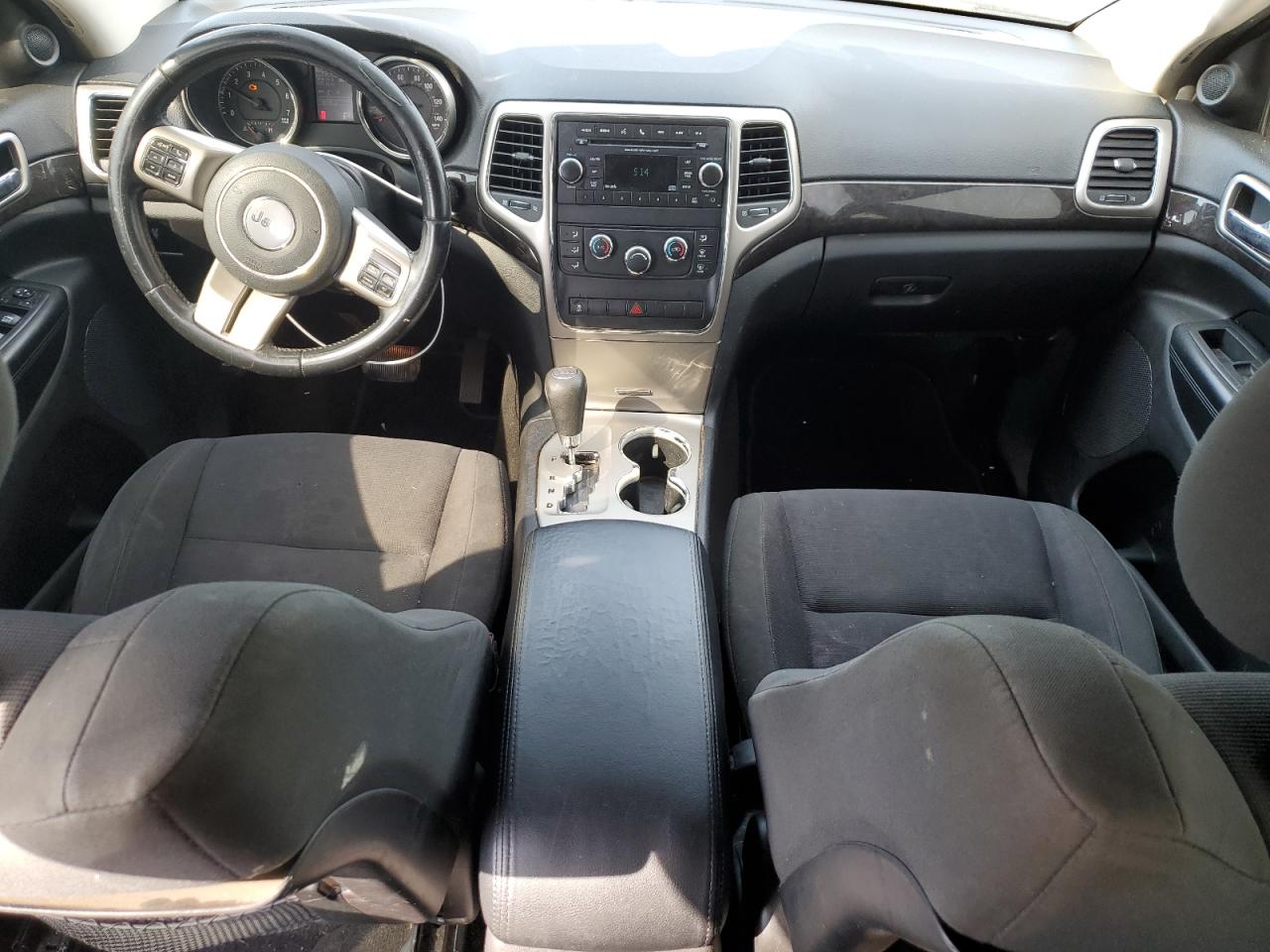 1C4RJEAG4CC237915 2012 Jeep Grand Cherokee Laredo