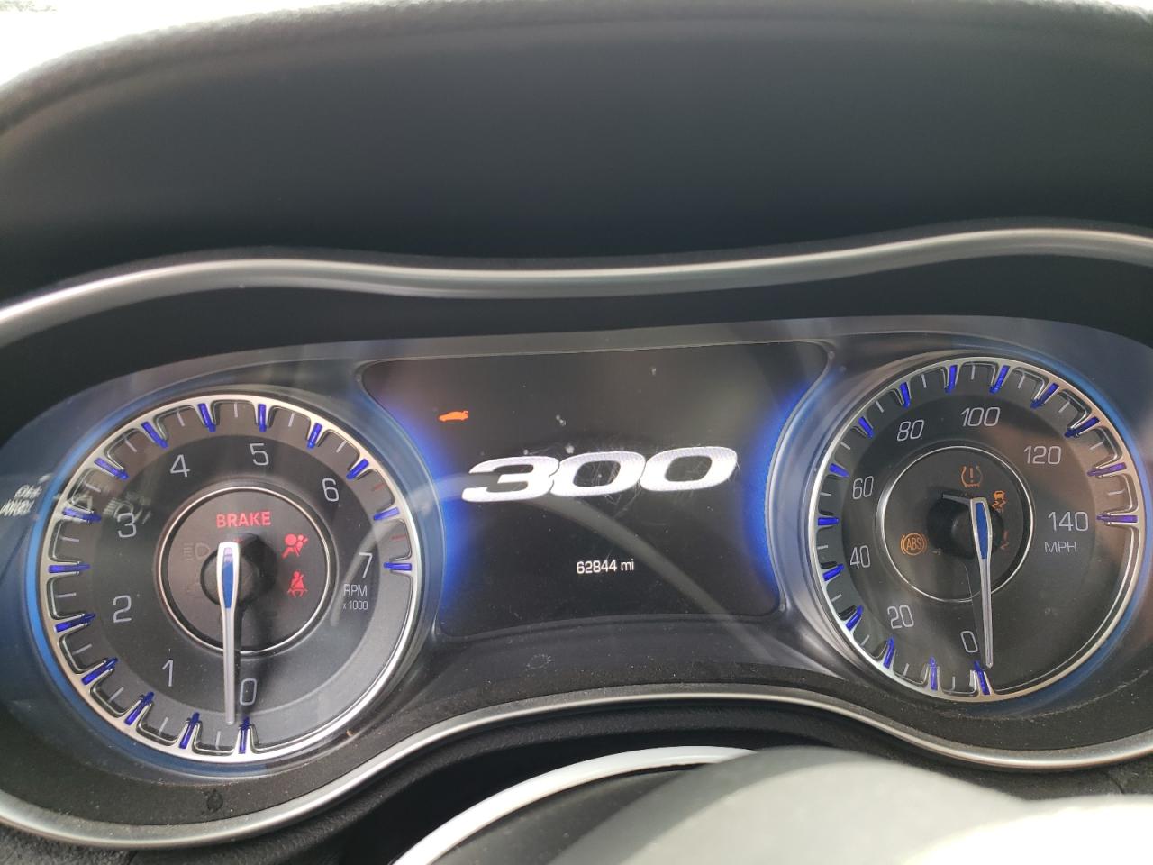 2C3CCARGXFH736687 2015 Chrysler 300 Limited