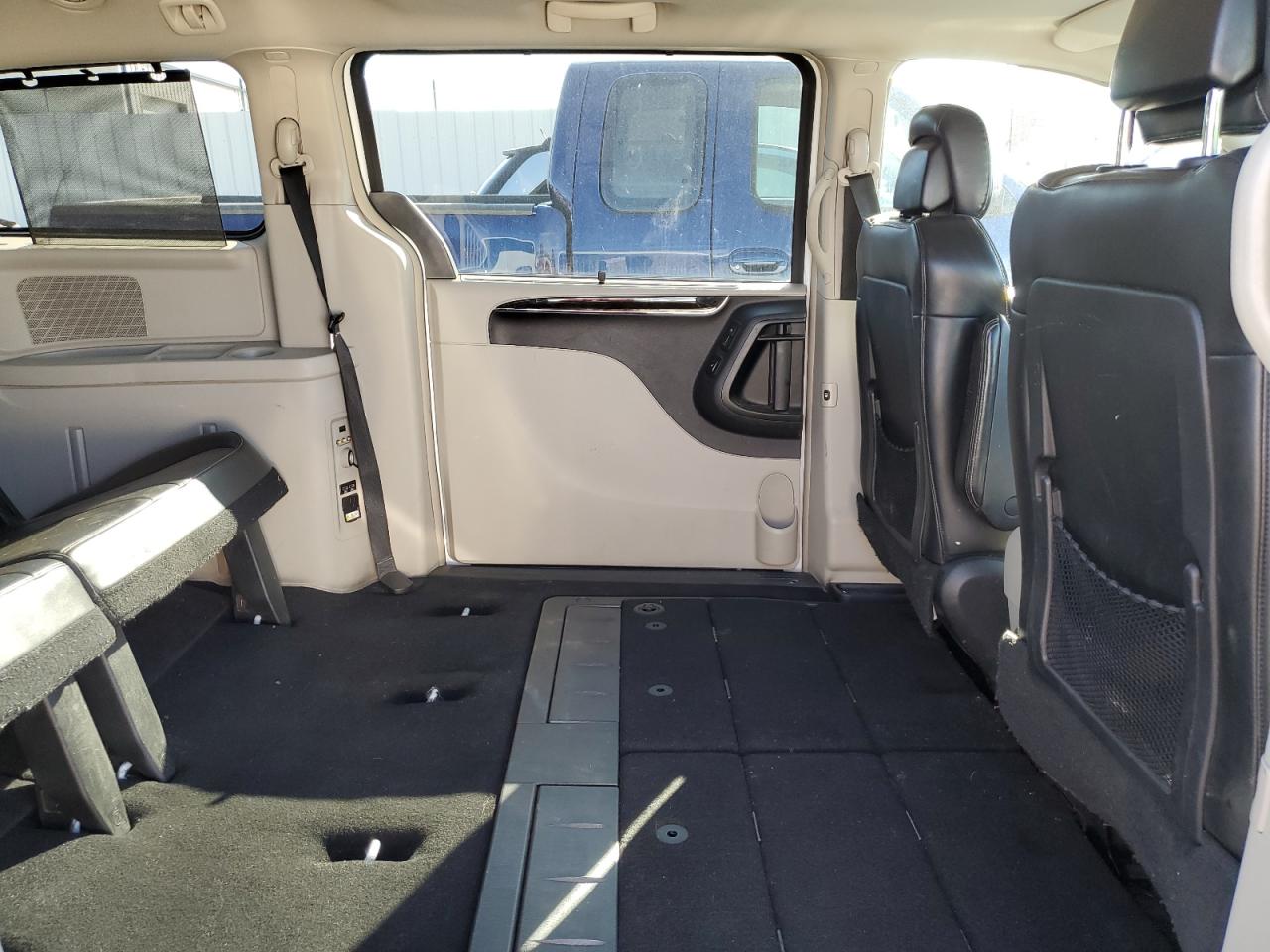 2C4RC1GG5ER348851 2014 Chrysler Town & Country Limited