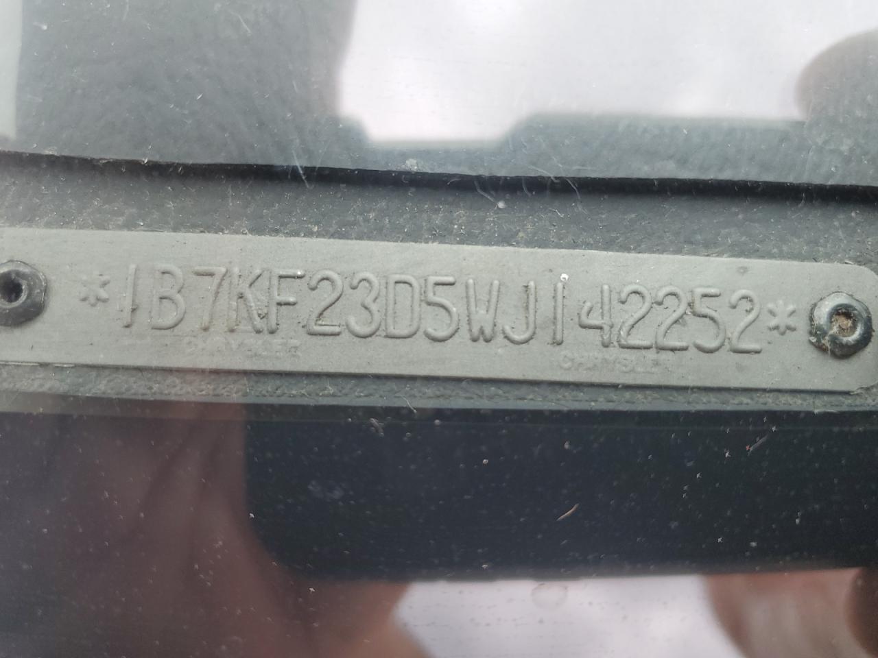 1B7KF23D5WJ142252 1998 Dodge Ram 2500