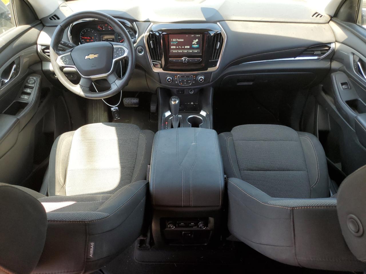 2018 Chevrolet Traverse Lt vin: 1GNERGKW8JJ183611