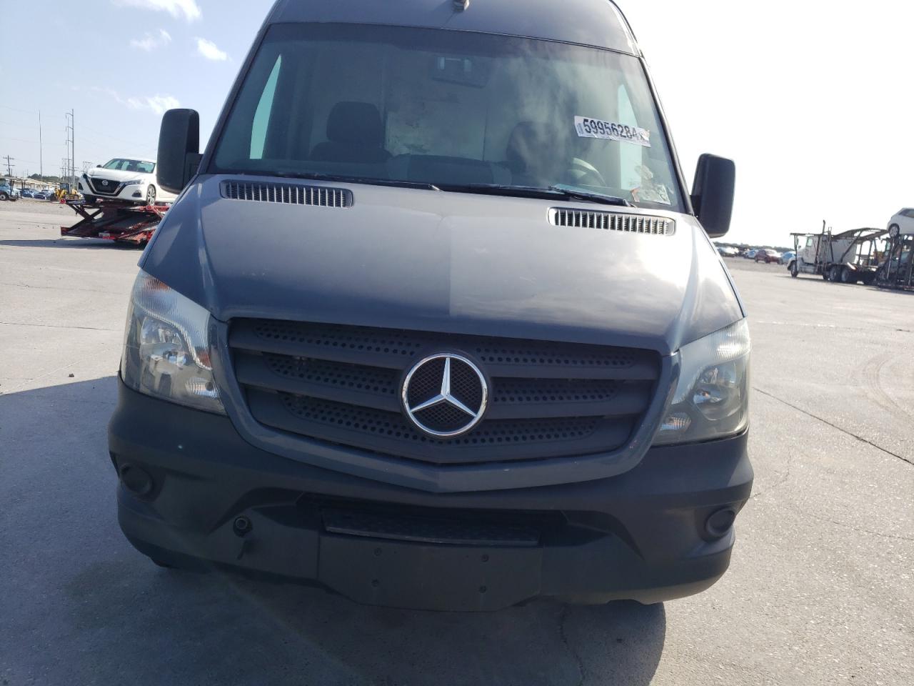 2018 Mercedes-Benz Sprinter 2500 vin: WD3PE7CD6JP634410