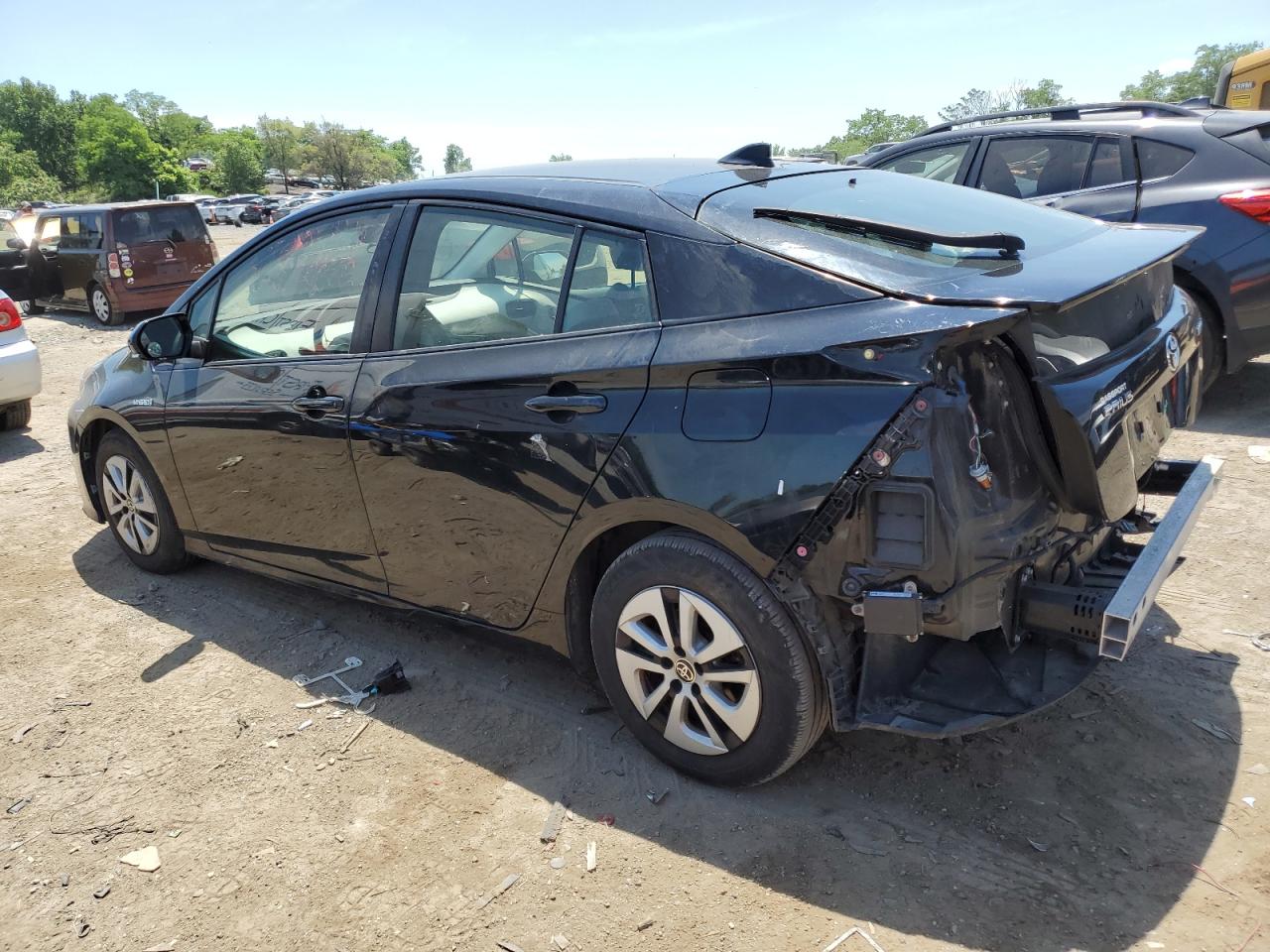 JTDKBRFU5H3566585 2017 Toyota Prius