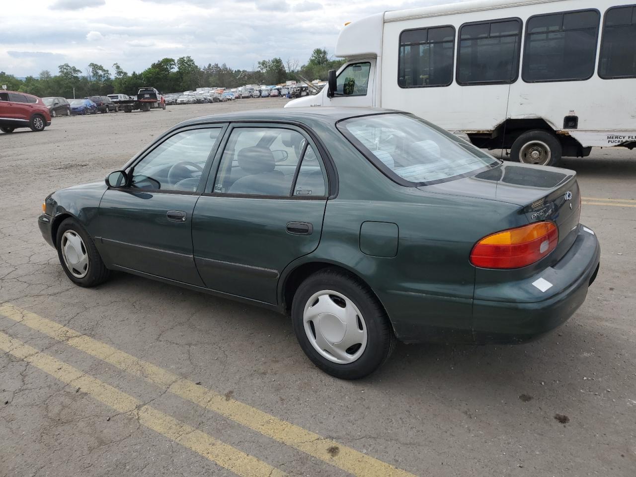 1Y1SK528X1Z424636 2001 Chevrolet Geo Prizm Base