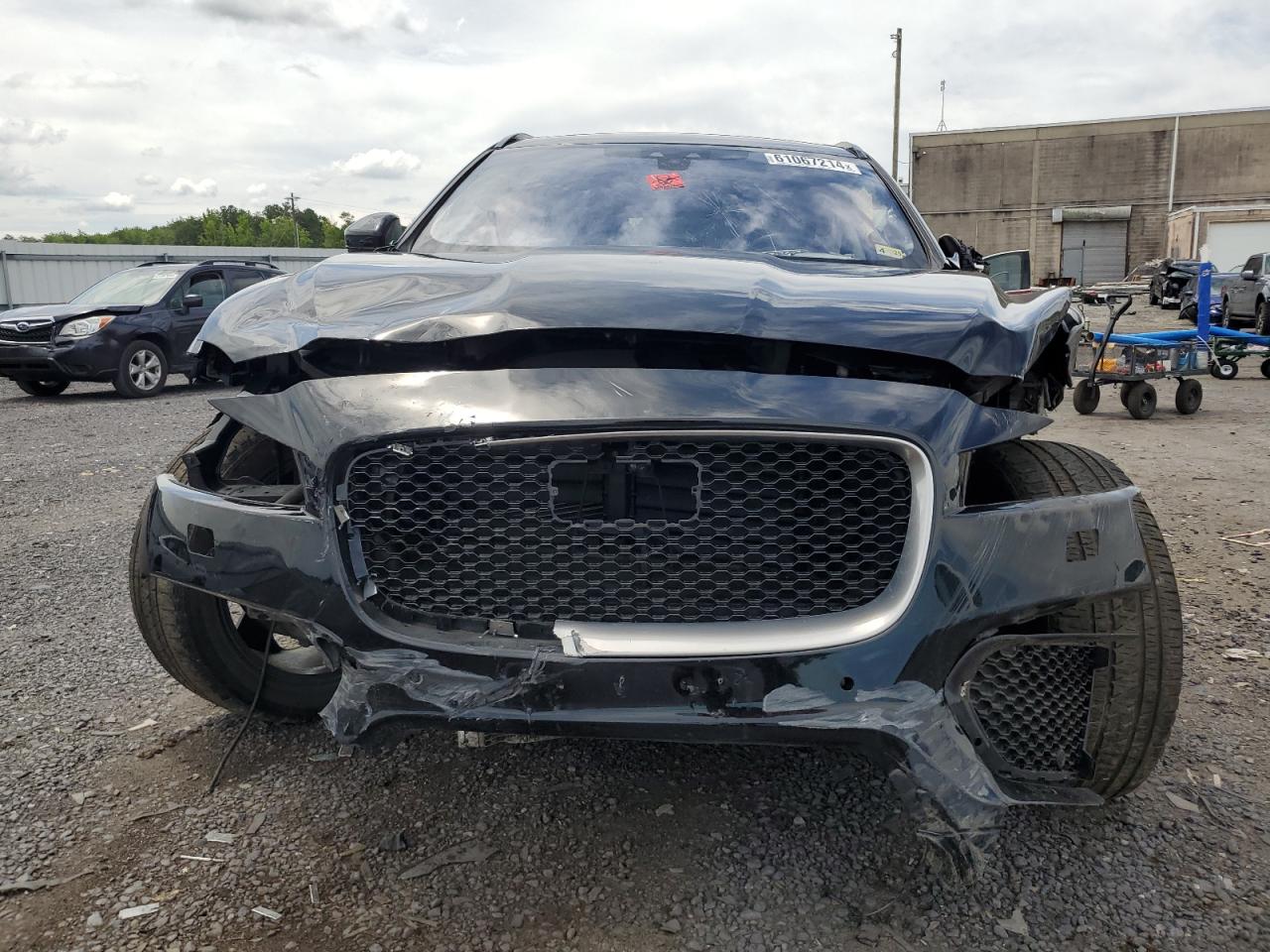 SADCL2GX1KA352587 2019 Jaguar F-Pace R - Sport