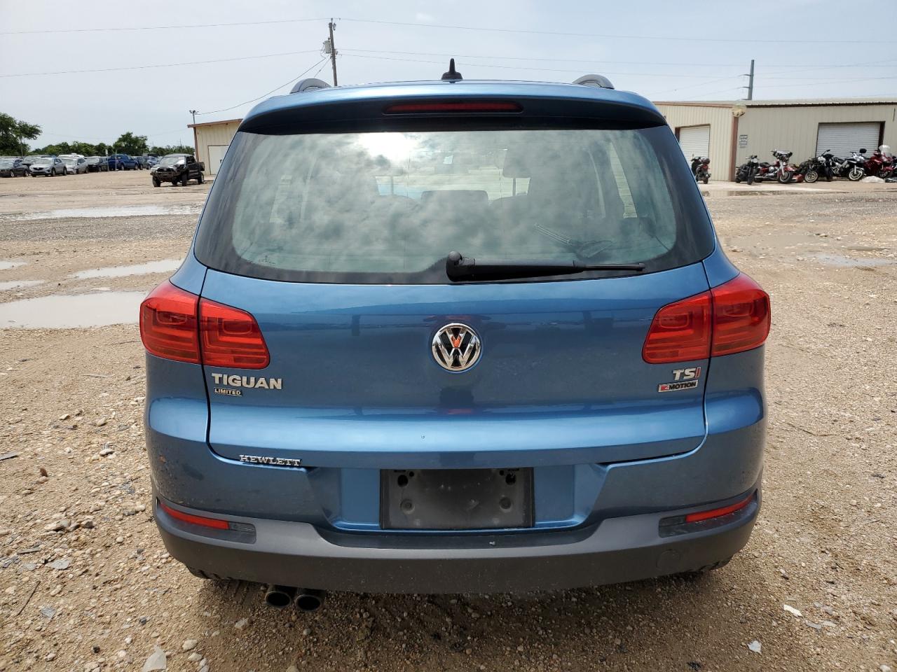 WVGBV7AX0HK048513 2017 Volkswagen Tiguan S