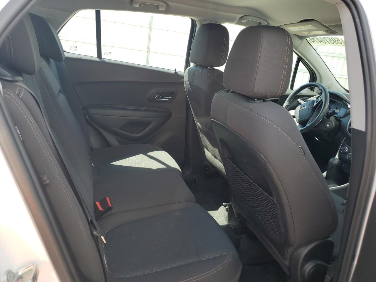 3GNCJNSB4JL228228 2018 Chevrolet Trax Ls