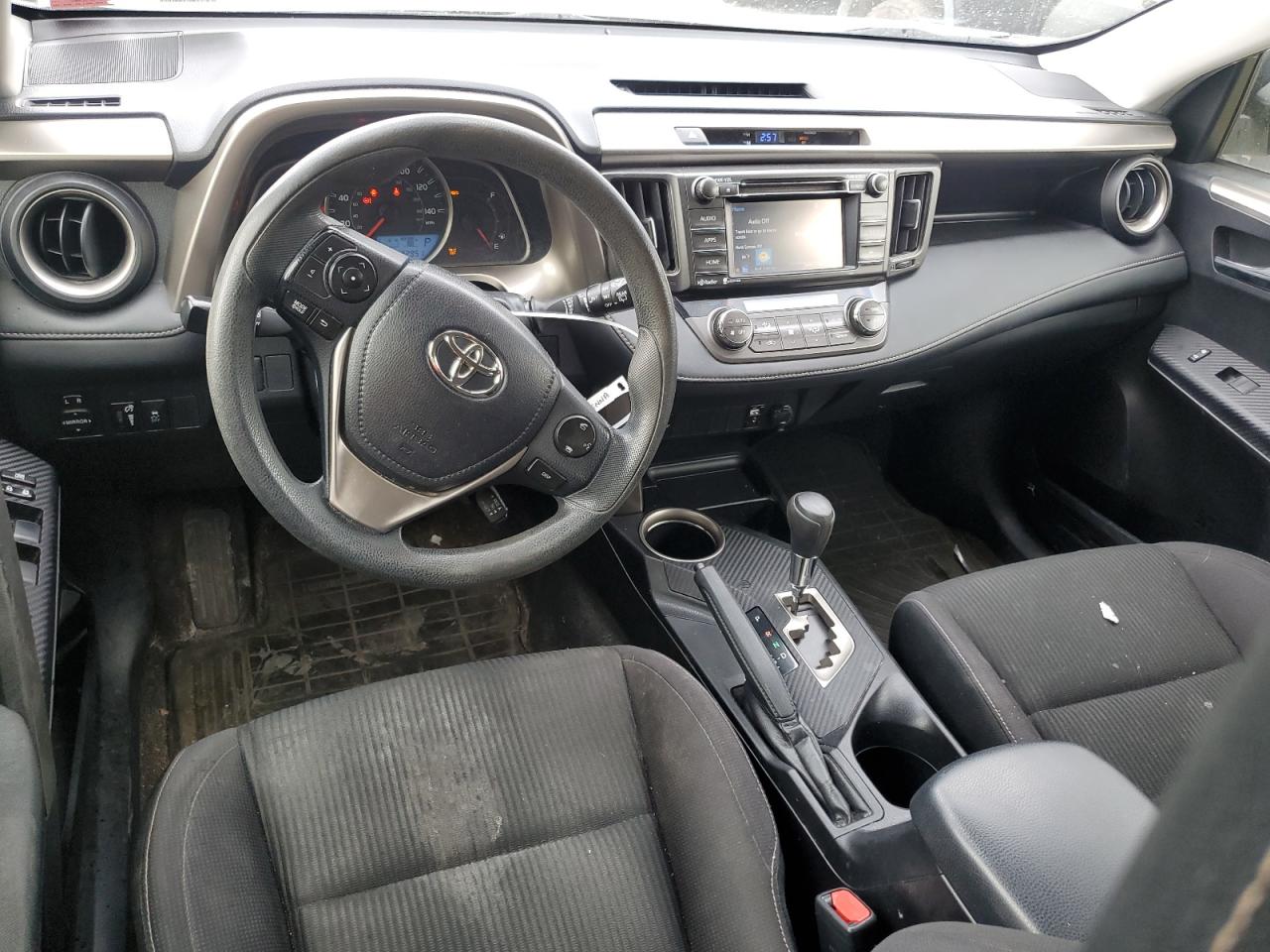 JTMRFREVXFD110408 2015 Toyota Rav4 Xle