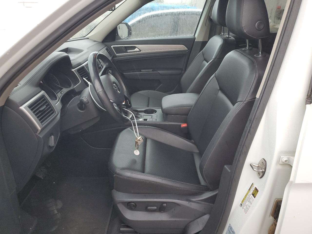 1V2DR2CA8KC532085 2019 Volkswagen Atlas Se