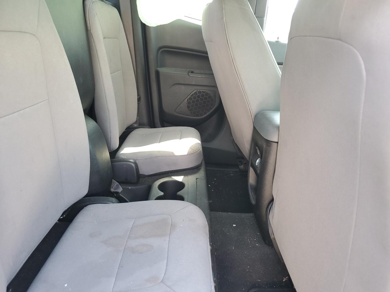 1GCHSBEA5K1359268 2019 Chevrolet Colorado