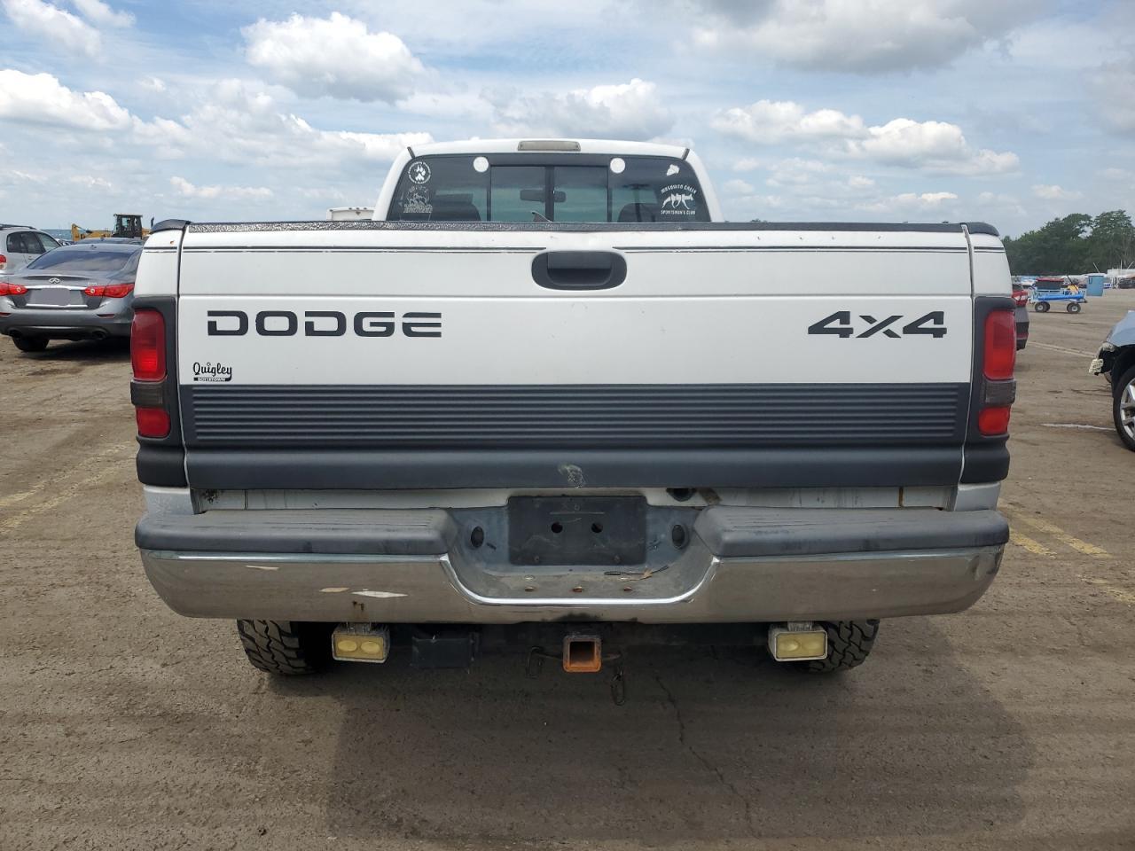 3B7KF26Z1YM208776 2000 Dodge Ram 2500