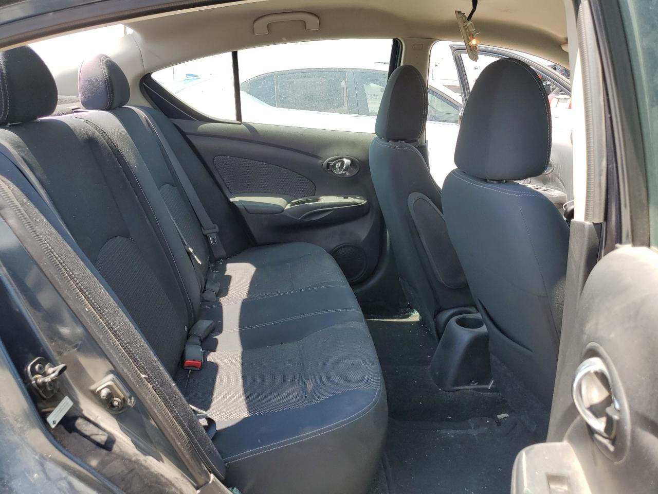 3N1CN7AP0FL952398 2015 Nissan Versa S