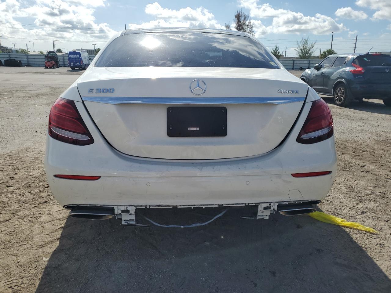 WDDZF4JB0KA519792 2019 Mercedes-Benz E 300