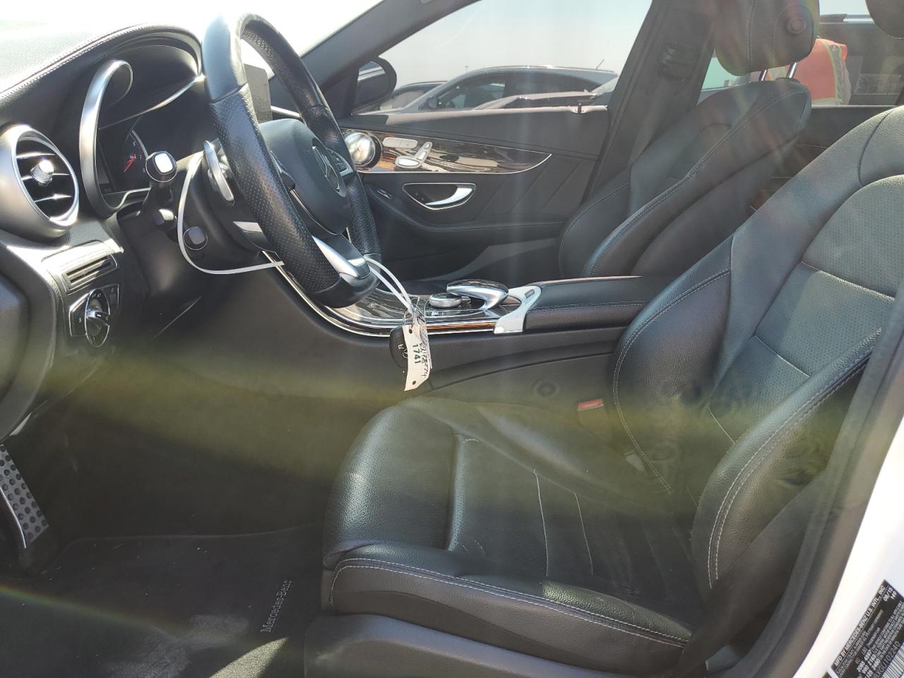 55SWF4JBXGU102240 2016 Mercedes-Benz C 300