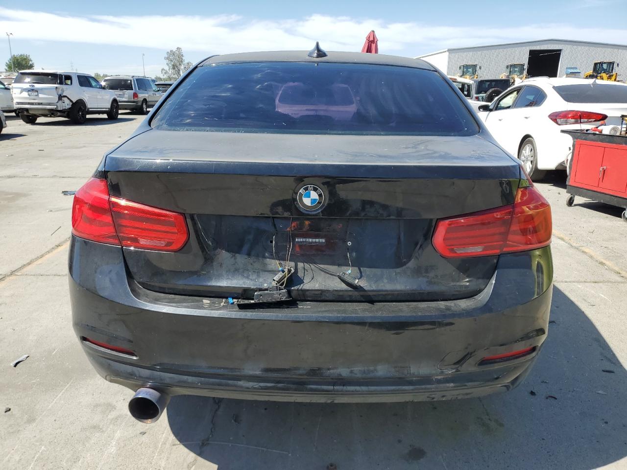 2016 BMW 320 I vin: WBA8E1G52GNT35797