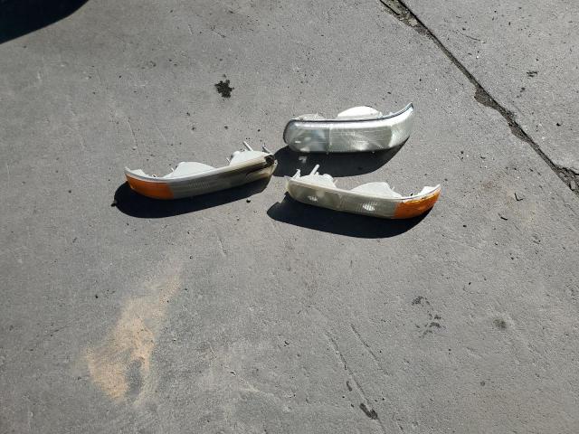 2001 Chevrolet Tahoe K1500 VIN: 1GNEK13T31J177060 Lot: 58982614