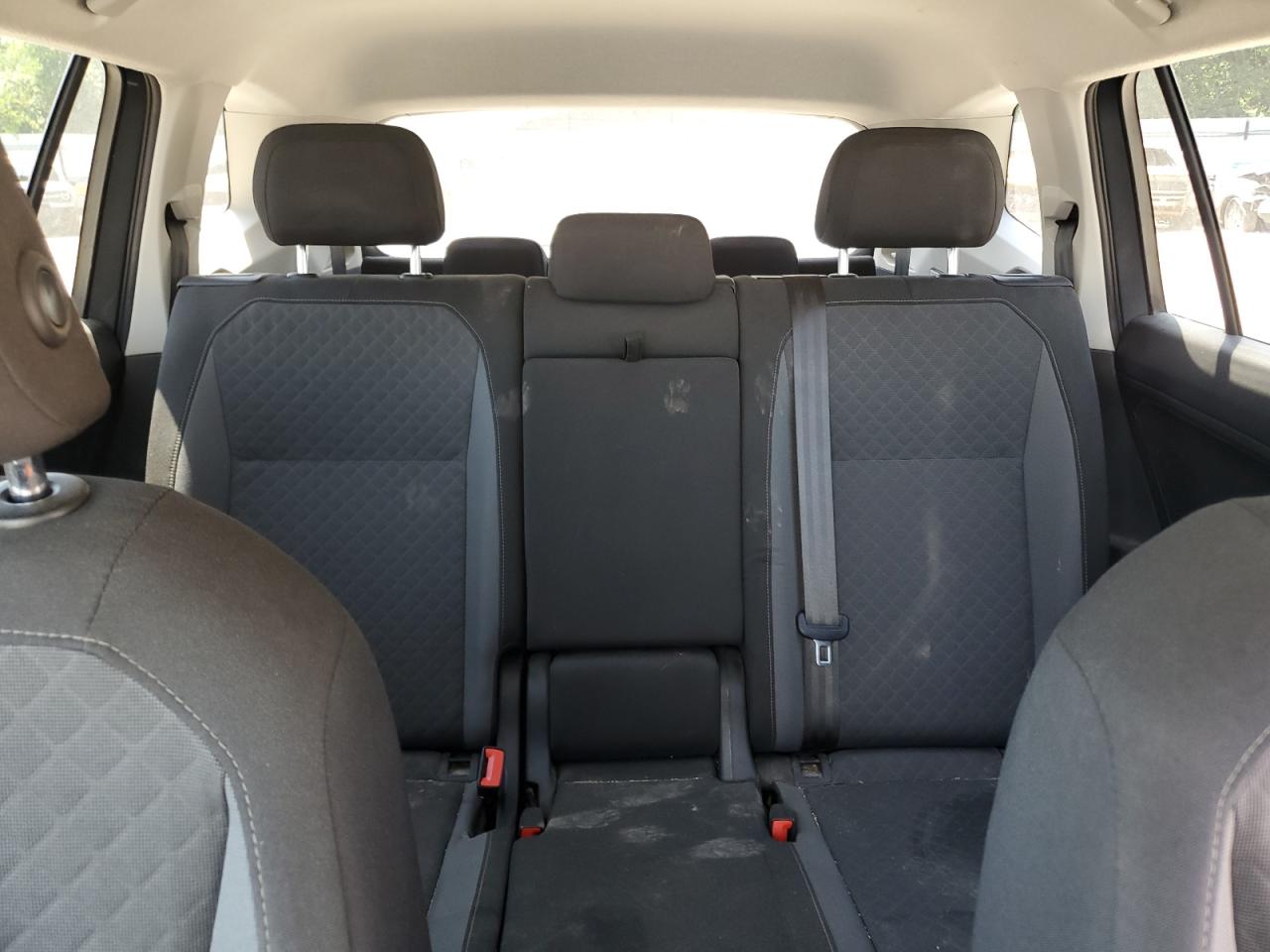 3VV1B7AX4KM073747 2019 Volkswagen Tiguan S