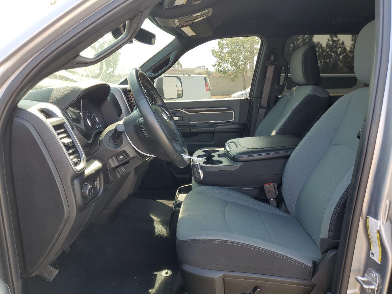 3C6UR5DL4NG117860 2022 Ram 2500 Big Horn/Lone Star