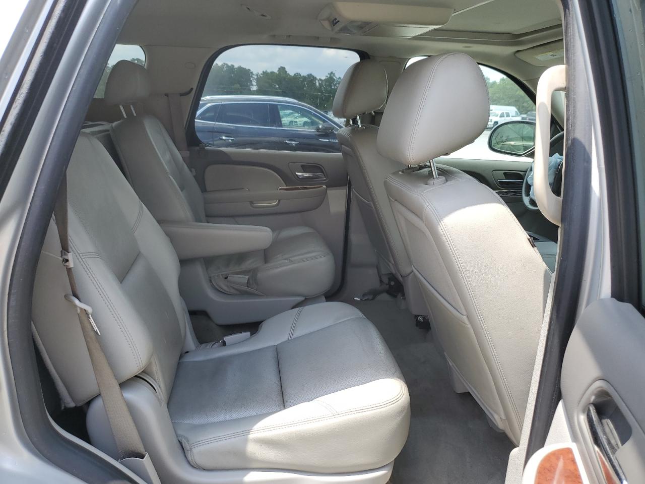 1GNUCCE06AR147740 2010 Chevrolet Tahoe C1500 Ltz