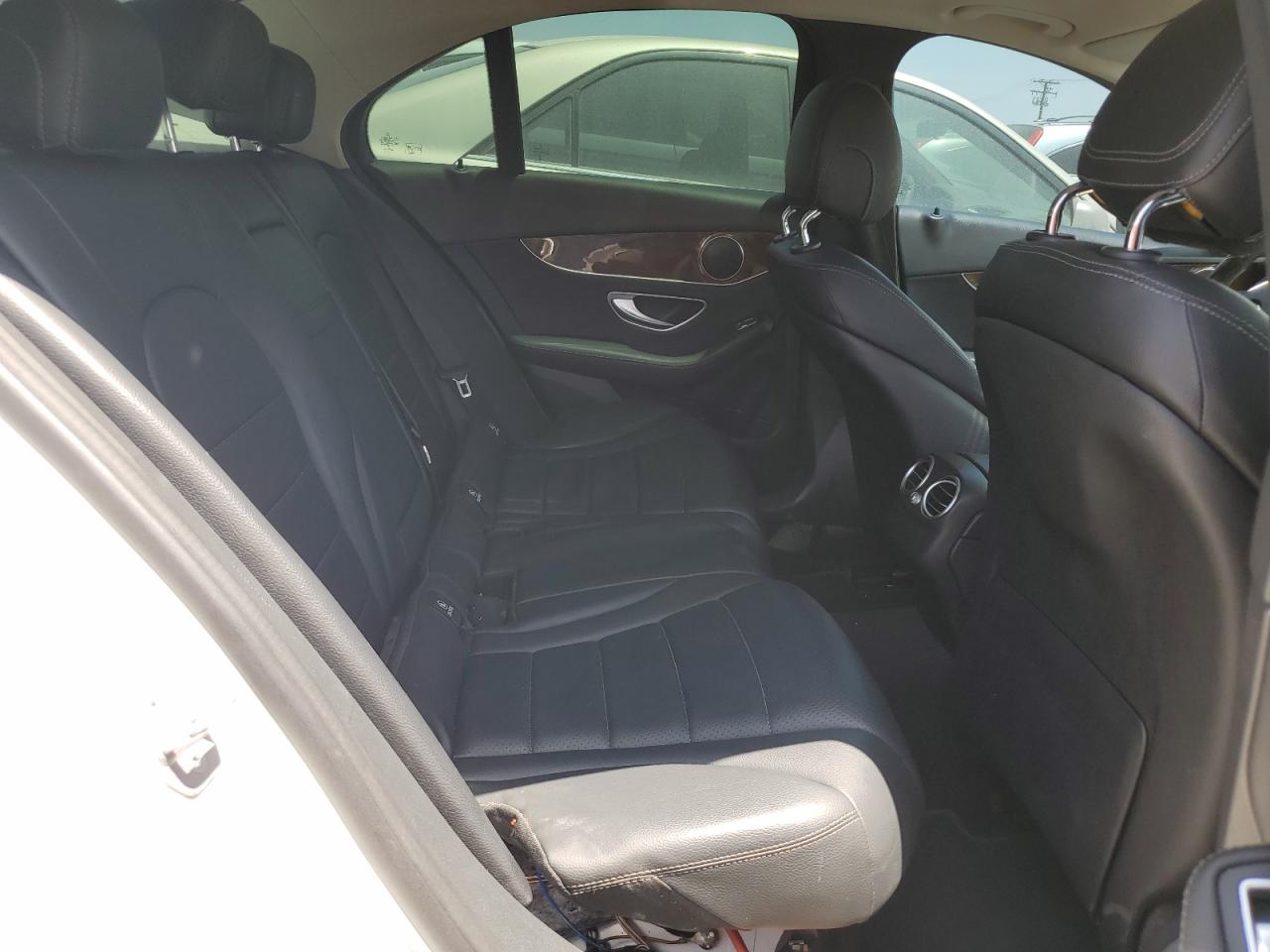 55SWF4JB3JU255050 2018 Mercedes-Benz C 300