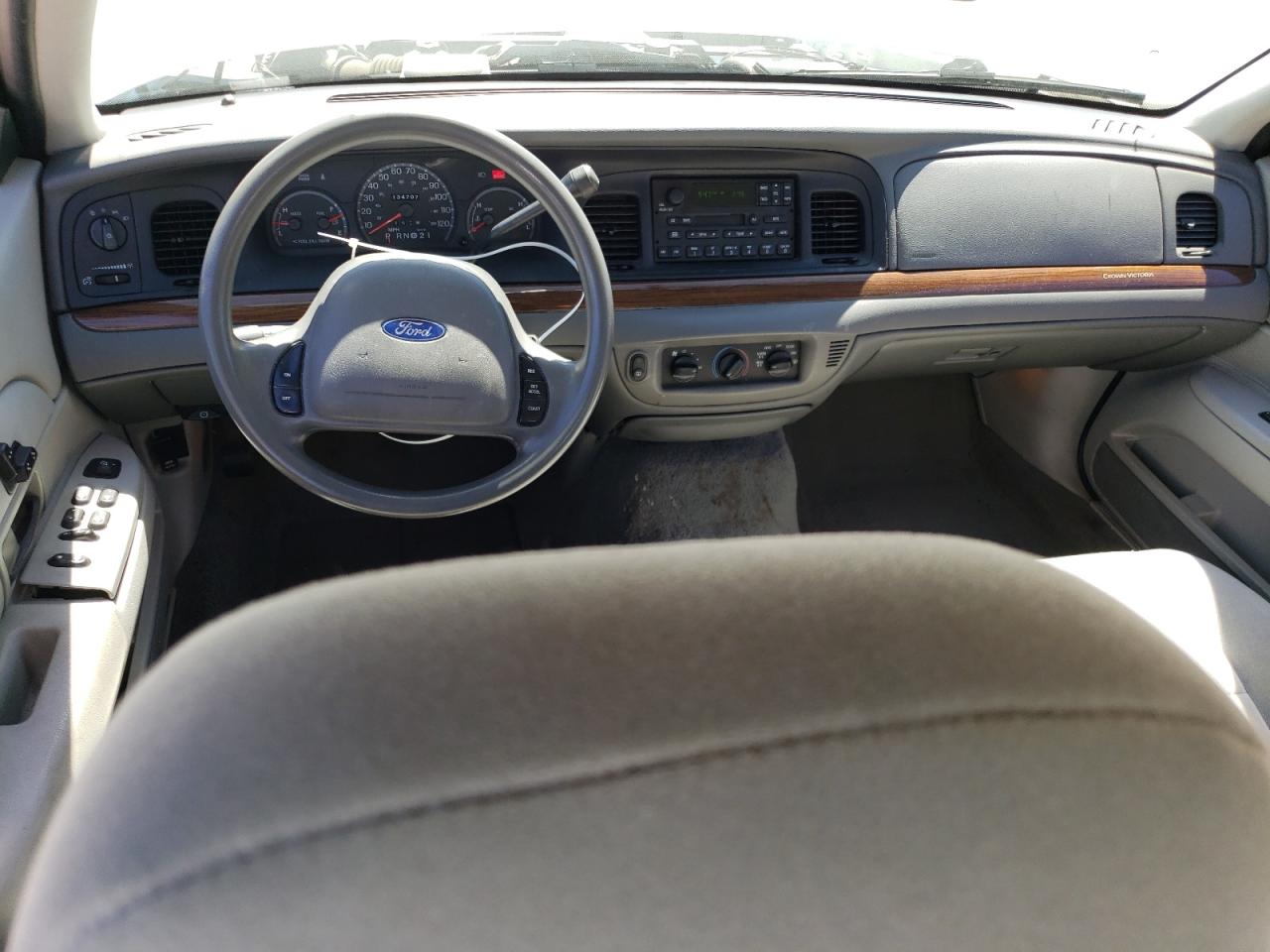 2FAFP73W63X138751 2003 Ford Crown Victoria