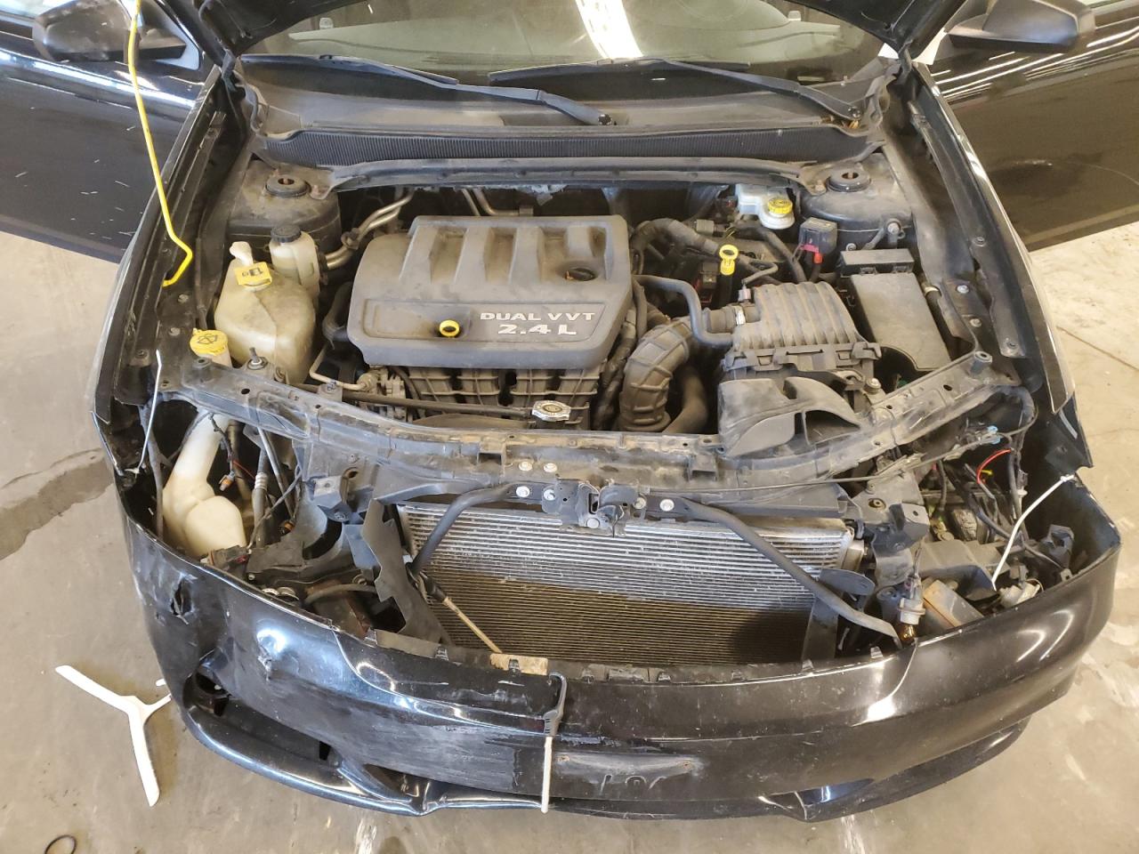 1C3CDZAB2EN165438 2014 Dodge Avenger Se