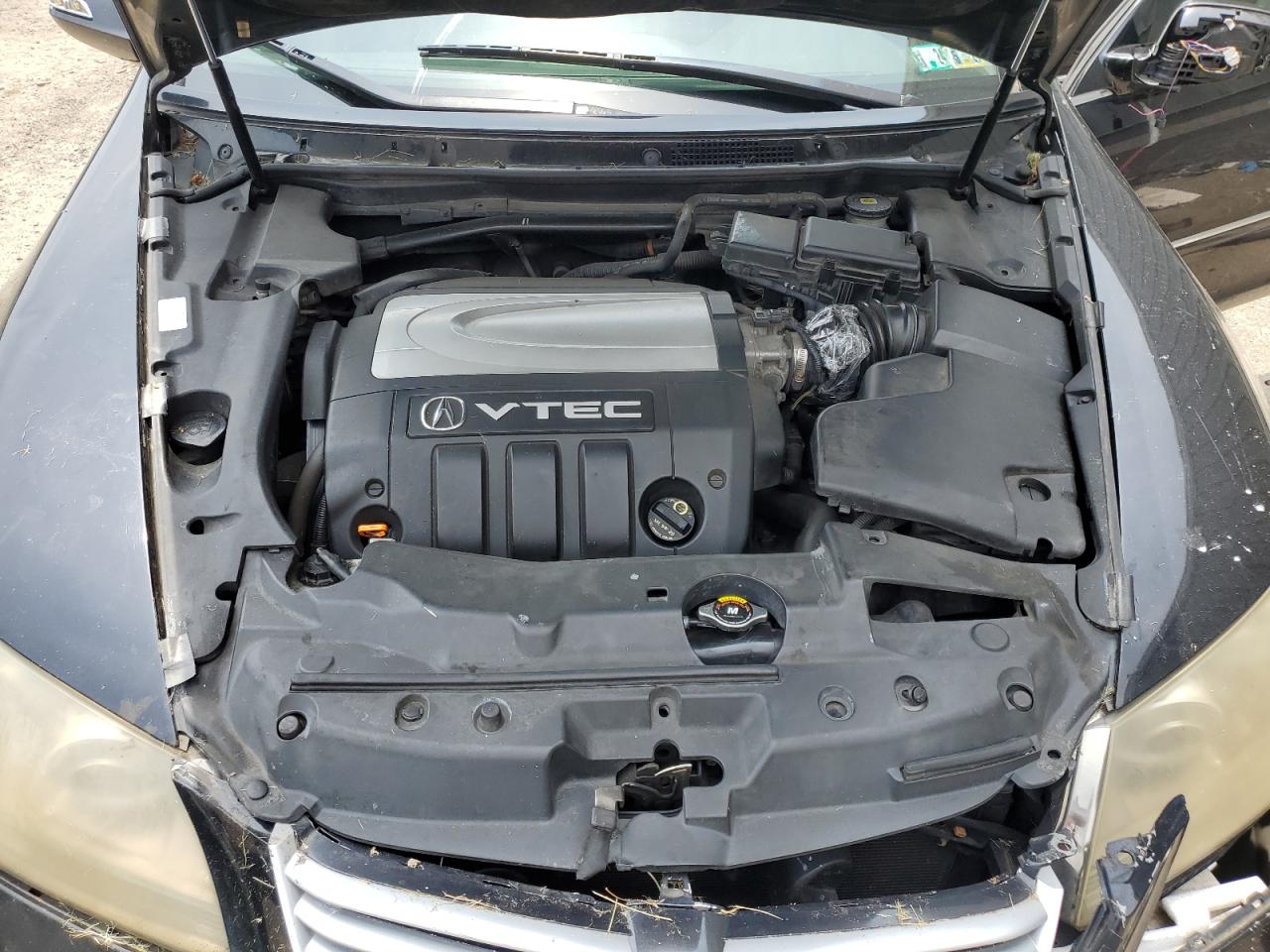 JH4KB165X5C021468 2005 Acura Rl