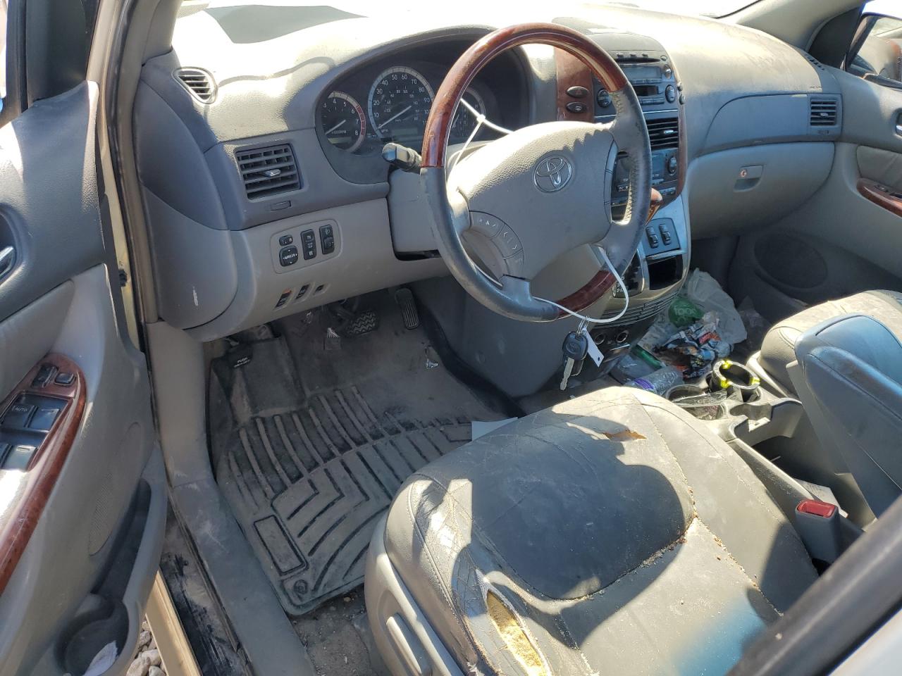 5TDBA22C05S047669 2005 Toyota Sienna Xle