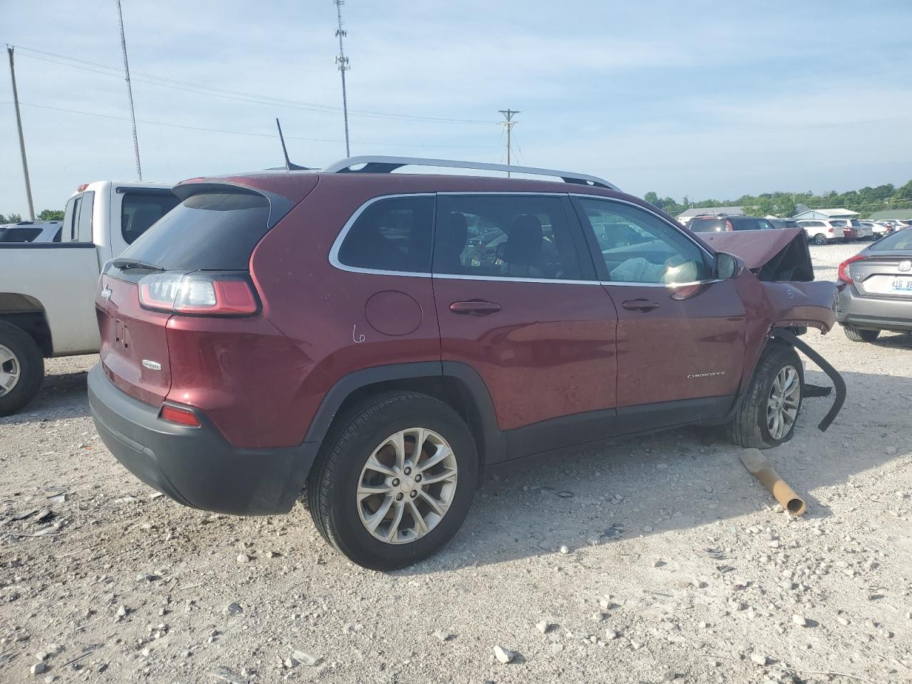 1C4PJMCB0KD103009 2019 Jeep Cherokee Latitude