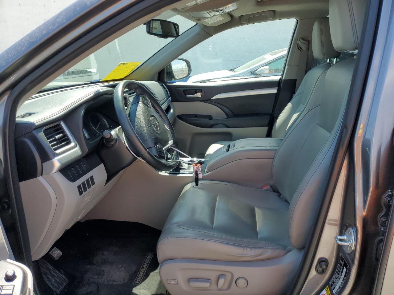 5TDJKRFH9GS354851 2016 Toyota Highlander Xle