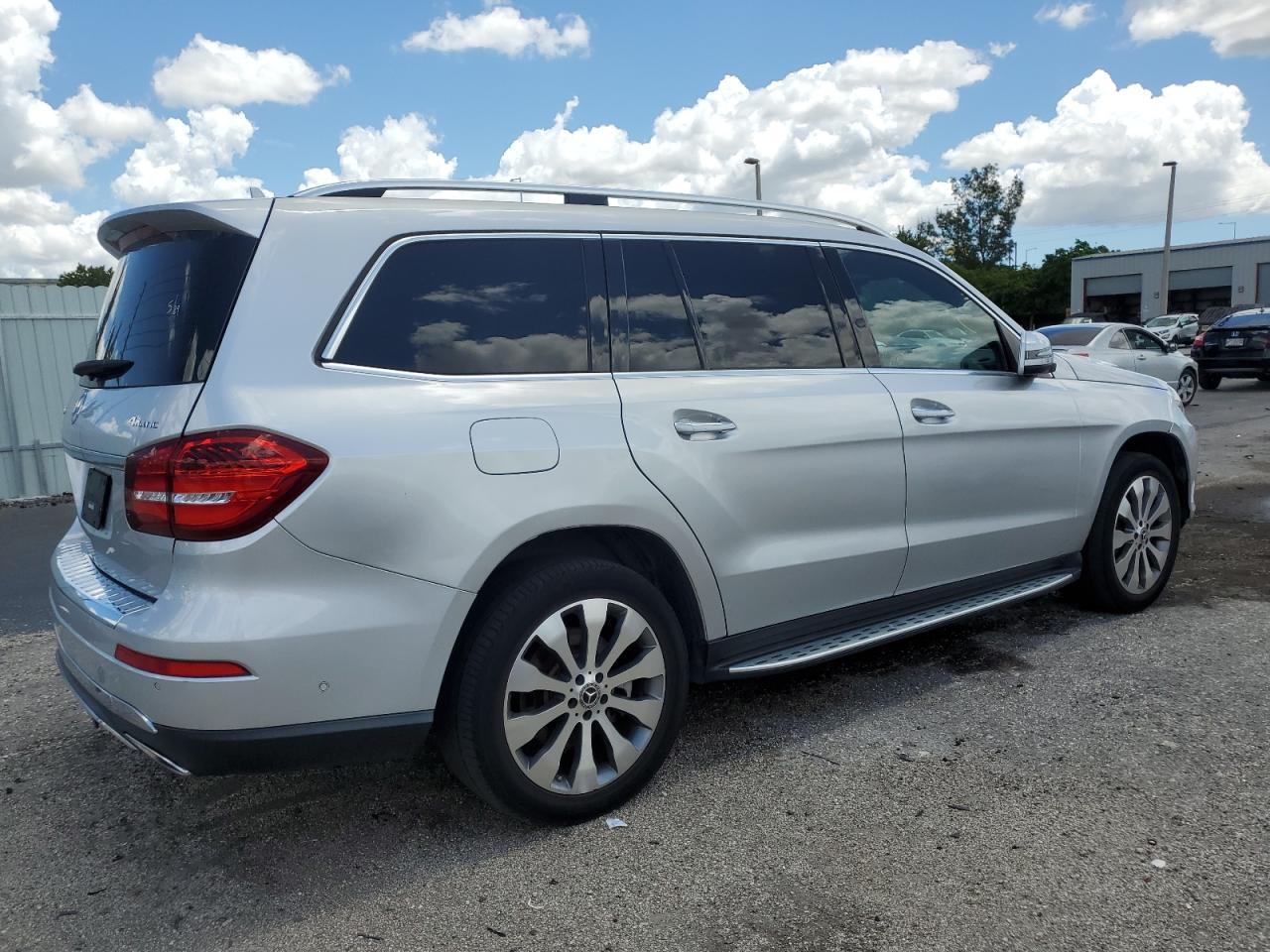 2017 Mercedes-Benz Gls 450 4Matic vin: 4JGDF6EE5HA925057