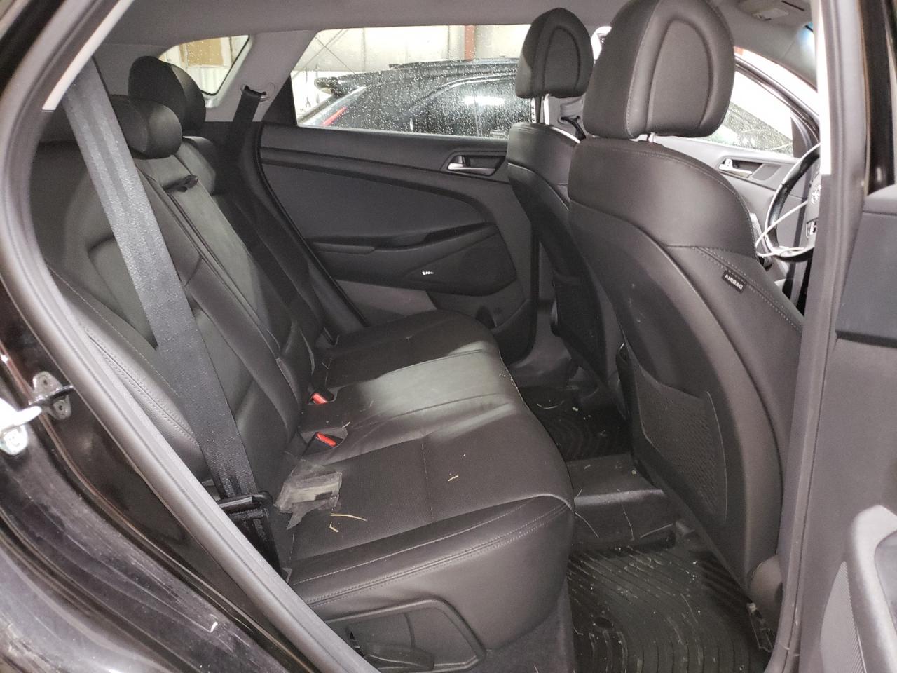 KM8J3CA48JU693968 2018 Hyundai Tucson Sel