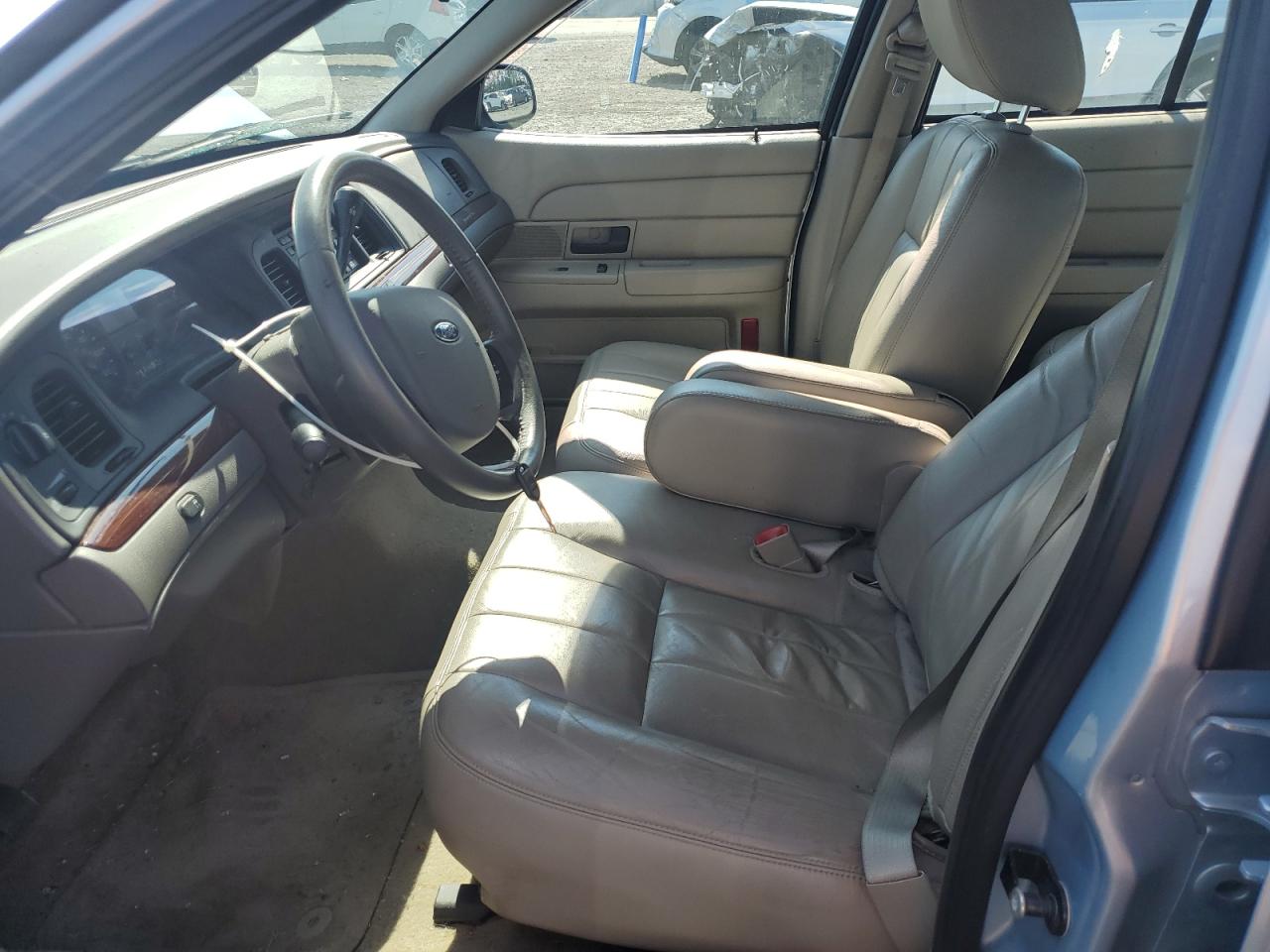 2FABP7EV6BX161822 2011 Ford Crown Victoria Lx