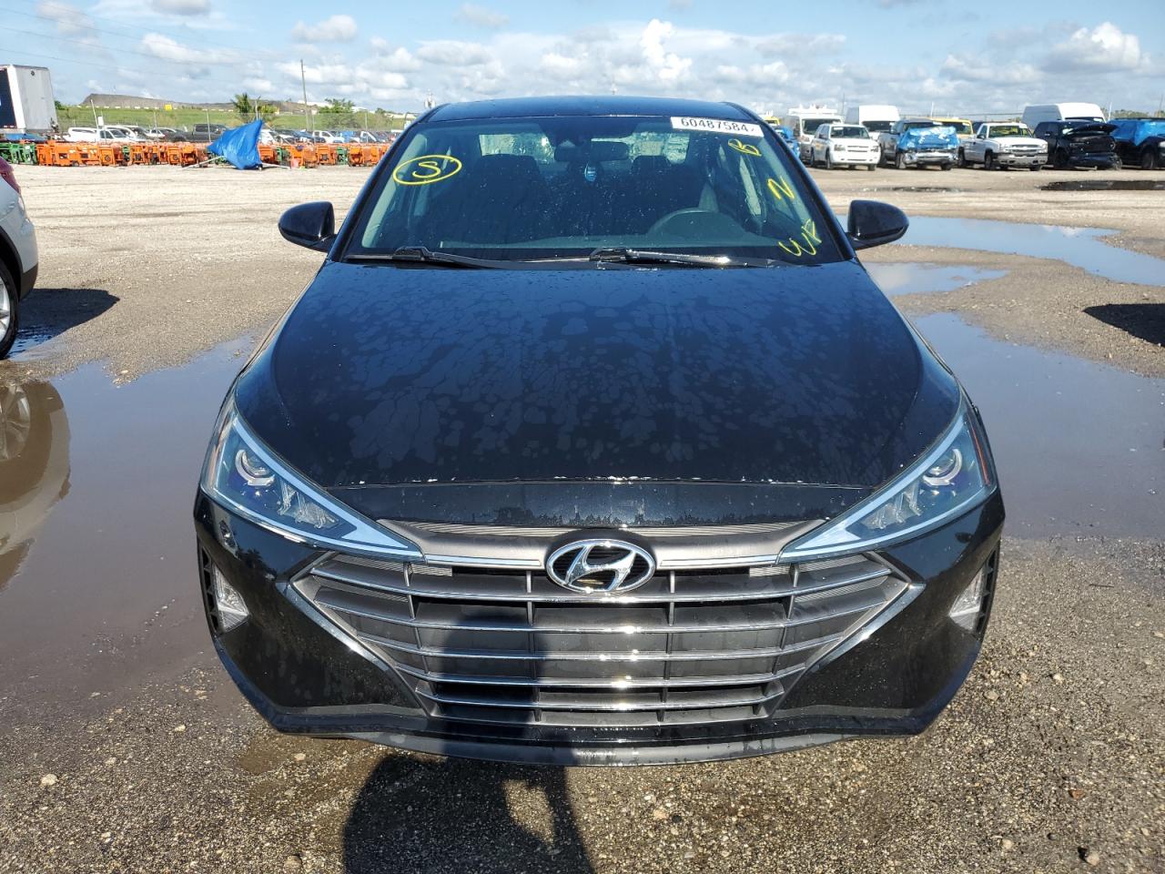 2020 Hyundai Elantra Se vin: 5NPD74LF3LH526876