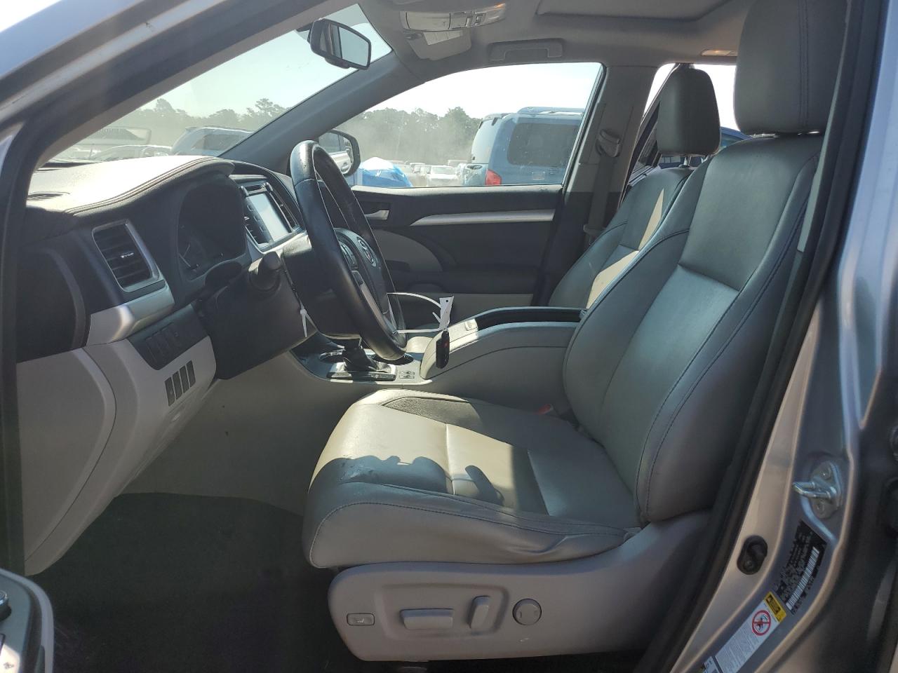 5TDJKRFH4ES055443 2014 Toyota Highlander Xle