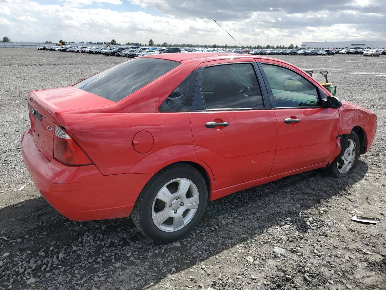 1FAFP34NX5W216395 2005 Ford Focus Zx4