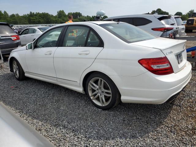 VIN WDDGF8AB2ER303043 2014 Mercedes-Benz C-Class, 3... no.2