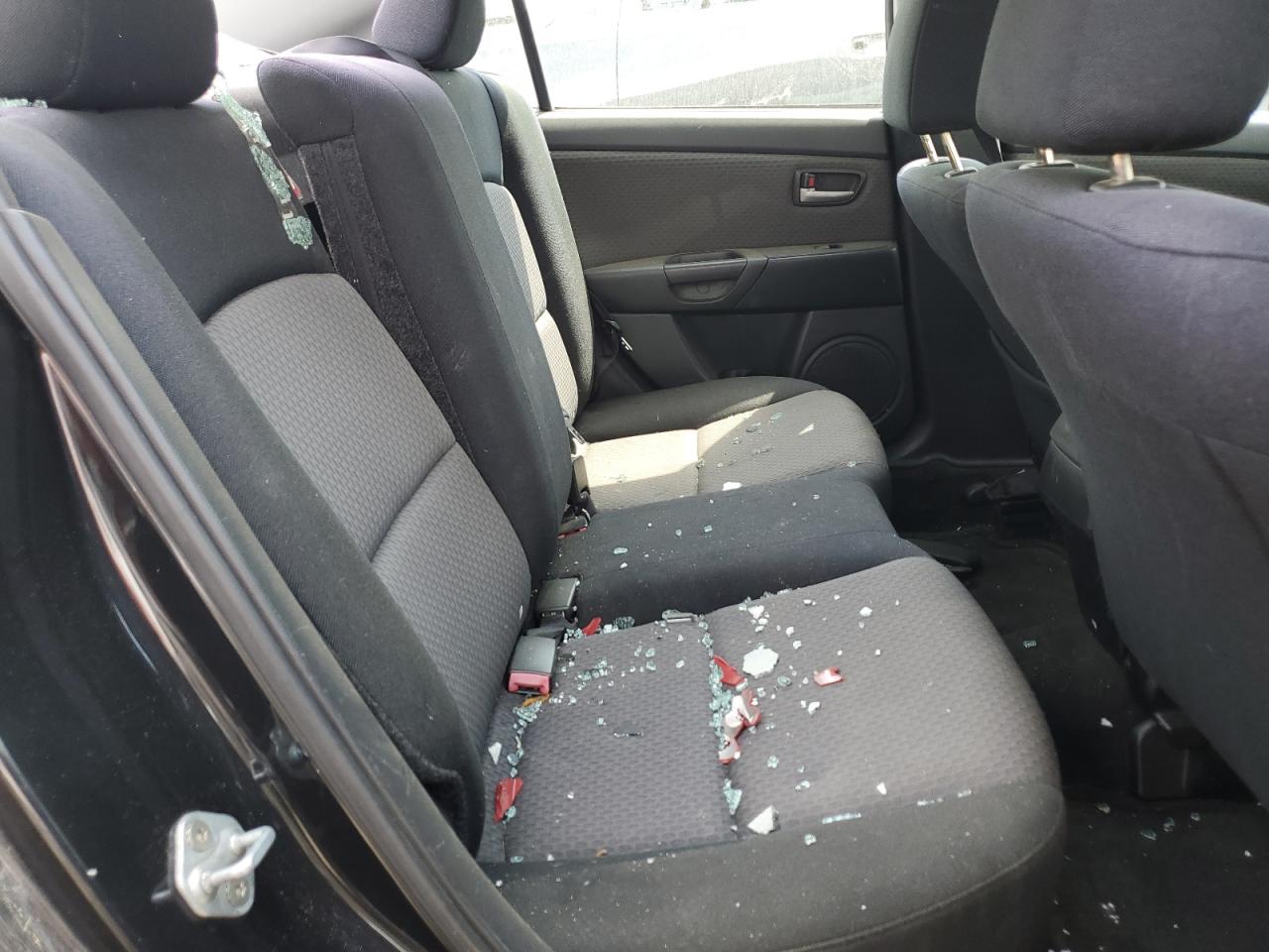 JM1BK32G361499992 2006 Mazda 3 I