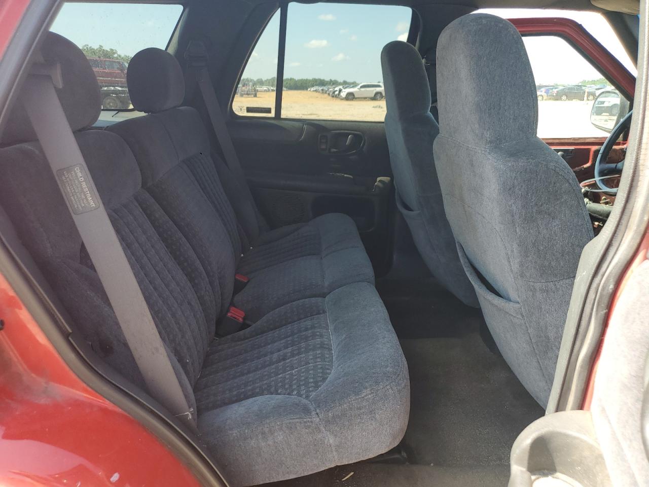 1GNCS13W5X2168168 1999 Chevrolet Blazer