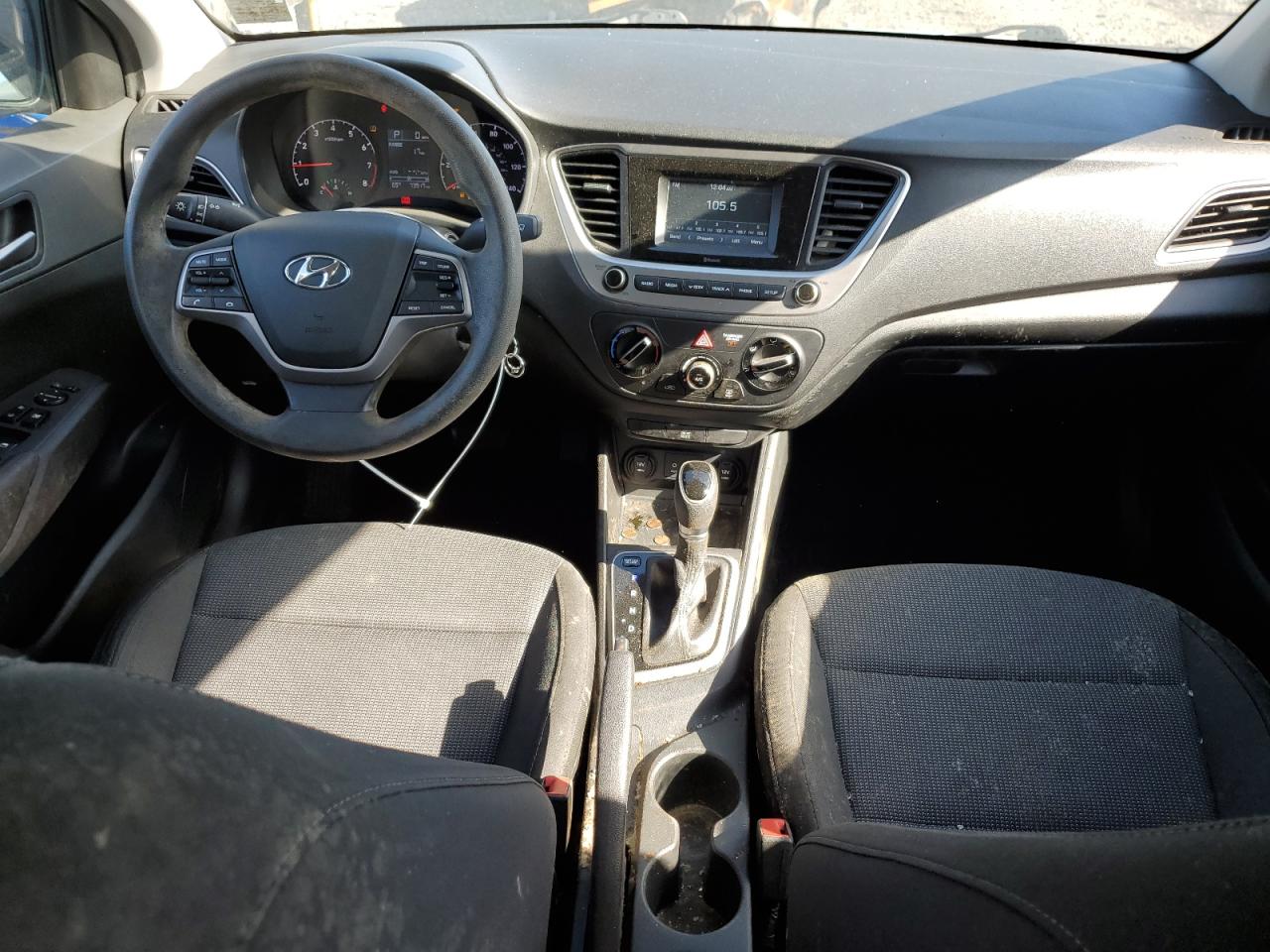 3KPC24A37KE043137 2019 Hyundai Accent Se