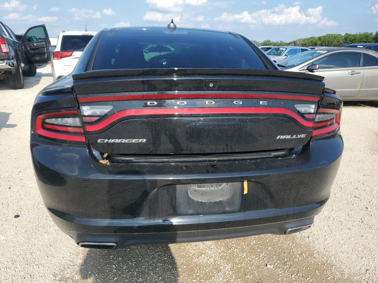 2C3CDXHG8FH800341 2015 Dodge Charger Sxt